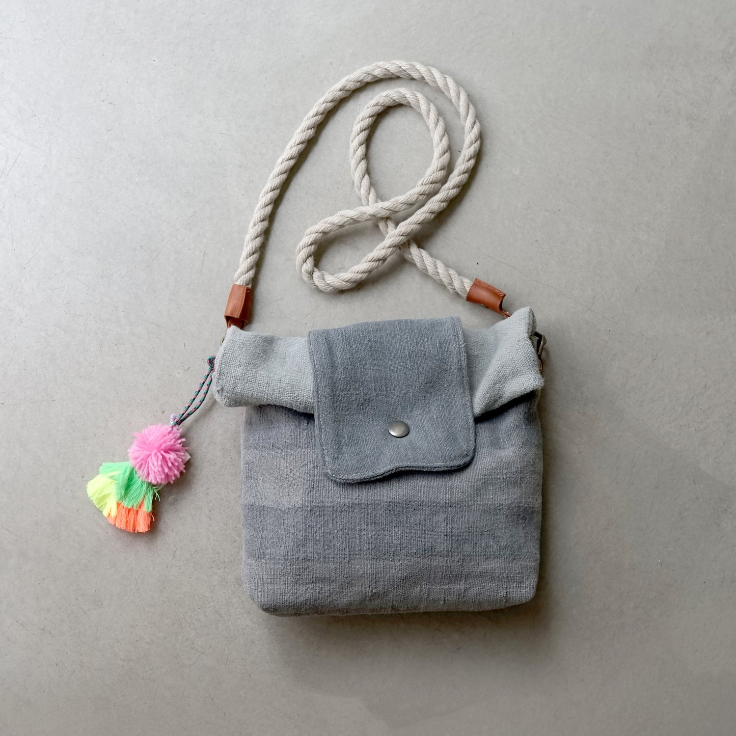 Hemp cross bag - blue gray