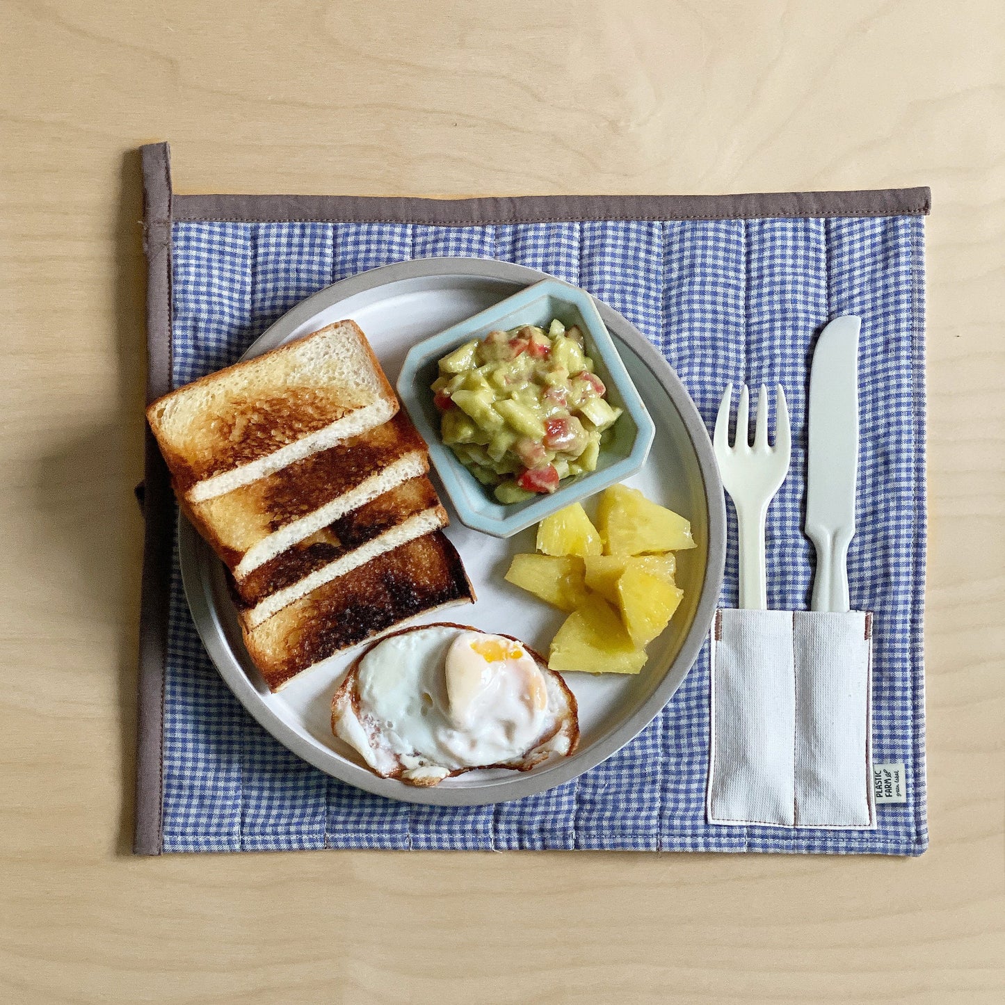 Cutlery pocket & Table mat