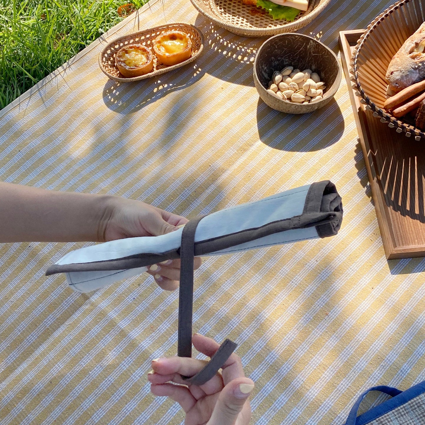 Cutlery pocket & Table mat